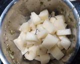 A picture of step 2 of Farali pakora.