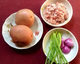 Hình bước làm 2 của món Soup khoai tây viên nhân thịt