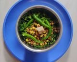 A picture of step 2 of Sukha Bhel Mumbai Style.