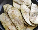 A picture of step 4 of Tacheen-Persian Rice Dish.