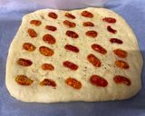 A picture of step 5 of Potato Bread with Dried Tomato.