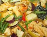 Foto langkah ke 3 dari resep Lodeh Terong Tahu Kacang Panjang dan Teri.
