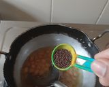 A picture of step 3 of Chintapandu pulihora / tamarind rice Andhra style.