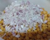 A picture of step 2 of Channa chaat.