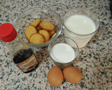 Foto del paso 1 de la receta: Flan de galletas maría al microondas