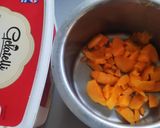 A picture of step 2 of Mango Mastani 🥭.