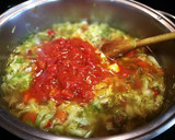 Foto del paso 4 de la receta: Sopa de repollo blanco con jamón curado y zanahoria