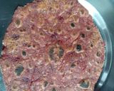 A picture of step 4 of Beetroot Thepla.