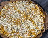Foto del paso 3 de la receta: Tarta de pollo calabacín y huevo duro masa integral
