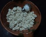 Foto del paso 1 de la receta: Gordas de jocoque fritas con frijoles y guisos de lo que hay mamá Güera