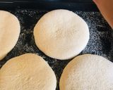 Foto del paso 2 de la receta: Pancitos caseros 🤗ideales para rellenar 🍞🥖