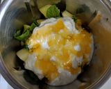 A picture of step 2 of Melon mint smoothie.