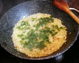 Foto del paso 4 de la receta: Arroz con pollo y costillas de cerdo con guisantes de la huerta