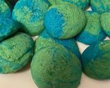 A picture of step 7 of Earth day cookie.