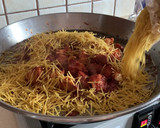 Foto del paso 6 de la receta: Fideuá de pollo en soja picante