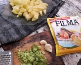 Foto langkah ke 1 dari resep Garlic Potato & Broccoli.