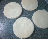 A picture of step 5 of Idli Pizza Disc.
