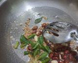 A picture of step 3 of Upma.