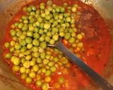 A picture of step 8 of Matar Paneer.