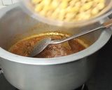 A picture of step 5 of Degi white chana pulao biryani.