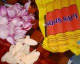 Foto langkah ke 3 dari resep Tumis buncis sosis.