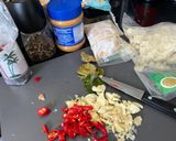 Foto langkah ke 1 dari resep Bumbu kacang buat somay / nasi uduk (pake selai kacang).