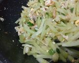 Foto langkah ke 9 dari resep Tumis labu siam telur ebi sederhana ala bujang.