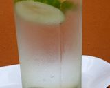 A picture of step 3 of Cucumber 🥒 lemon 🍋infused water.