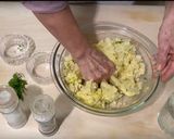 Foto del passaggio 4 della ricetta Pitta di patate