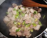 Foto del paso 2 de la receta: Chapsui de pollo y cerdo con sazón de janny
