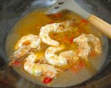 Foto langkah ke 3 dari resep Bihun Udang Pedas.