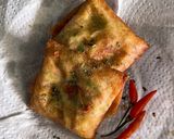 Foto langkah ke 3 dari resep Martabak Asin Mini.