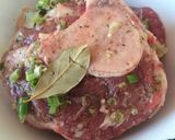 Foto del paso 2 de la receta: Osobuco al vino tinto