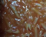 A picture of step 4 of Red sauce pasta with water.