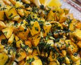 Petrezselymes-fokhagymás fűszeres sültkrumpli recept fázis 4 fotója