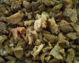 Gambar langkah 4 resipi Daging Masak Sambal Lemak Daun Kesum.