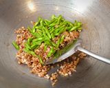 รูปขั้นตอนการทำที่ 4 ของ ถั่วฝักยาวผัดไข่(มังสวิรัติ)