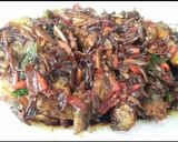 A picture of step 3 of Black pomfret in spicy soy sauce #newcookschallenge.