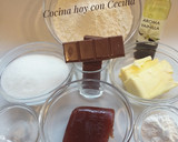 Foto del paso 1 de la receta: Bizcocho con trocitos de dulce de membrillo y chocolate