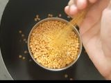 खानदेशी दाल वाटी (खमंग व खुसखुशीत) (dal bati recipe in marathi)