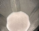 A picture of step 3 of Strawberry milkshake.
