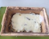 A picture of step 4 of Russian-style pie.