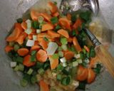 Foto langkah ke 4 dari resep Bakmi Goreng Jawa Full Sayur.