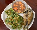 รูปขั้นตอนการทำที่ 8 ของ น้ำพริกกะปิ ไข่เจียวชะอม ปลาทูทอด