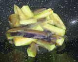 Foto langkah ke 1 dari resep Terong Balado.
