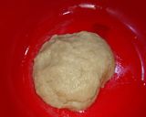 Hình bước làm 1 của món Bánh mì cuộn xúc xích