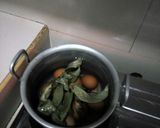 Foto langkah ke 1 dari resep Telur sambal.
