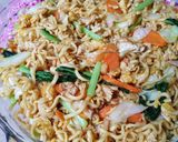 Foto langkah ke 6 dari resep Mie goreng ala solaria.