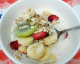 Foto langkah ke 1 dari resep Banana oat 🍌🍓.