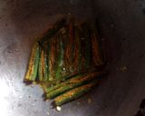 A picture of step 4 of Bharwa Bhindi.